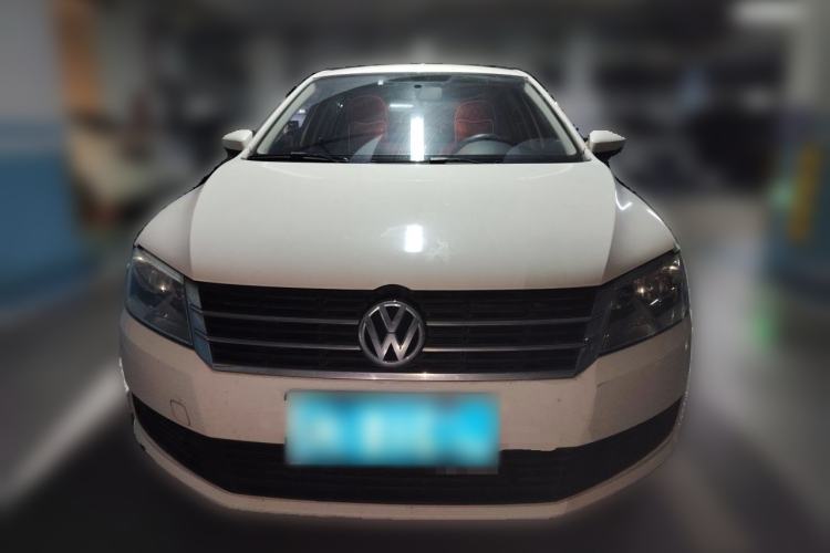 Used Volkswagen Gran Lavida 2013 1.6L Automatic Fashion Model Front