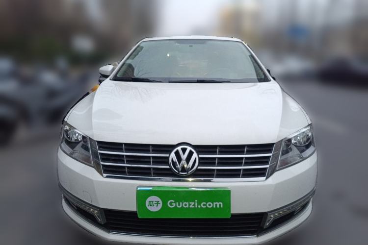 Used Volkswagen Gran Lavida 2013 1.6L Manual Comfort Model Front