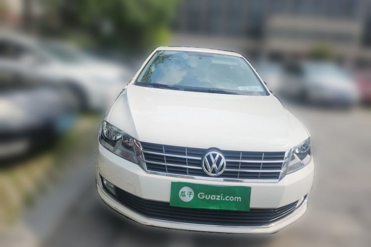 Used Volkswagen Gran Lavida 2013 1.6L Manual Comfort Model Front