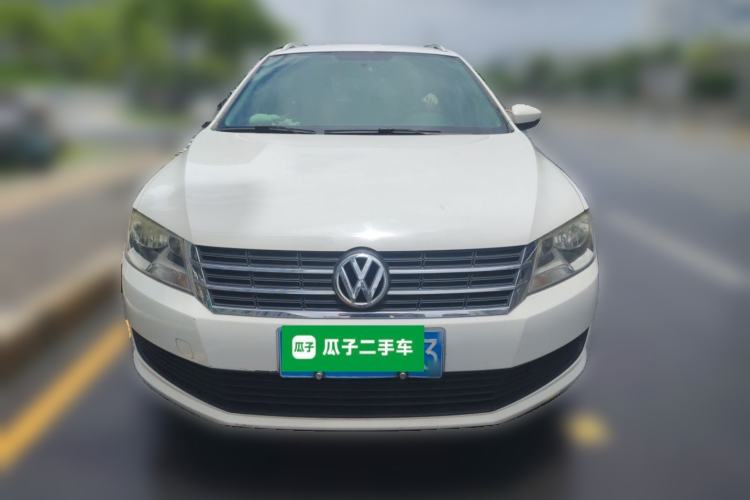 Used Volkswagen Gran Lavida 2013 1.6L Automatic Fashion Model Front