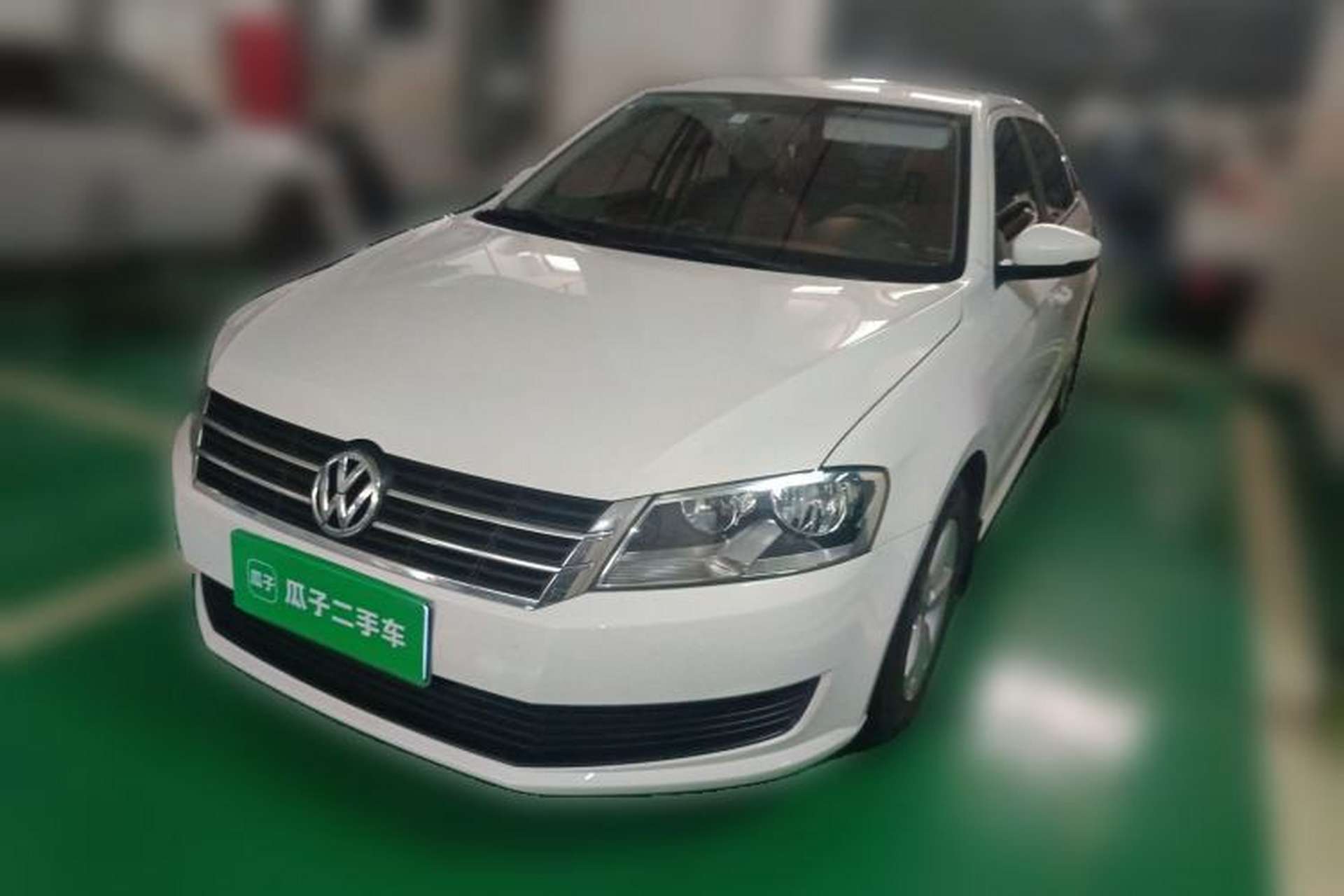 Used Volkswagen Gran Lavida 2013 1.6L Automatic Fashion Model Front Left 45 Deg