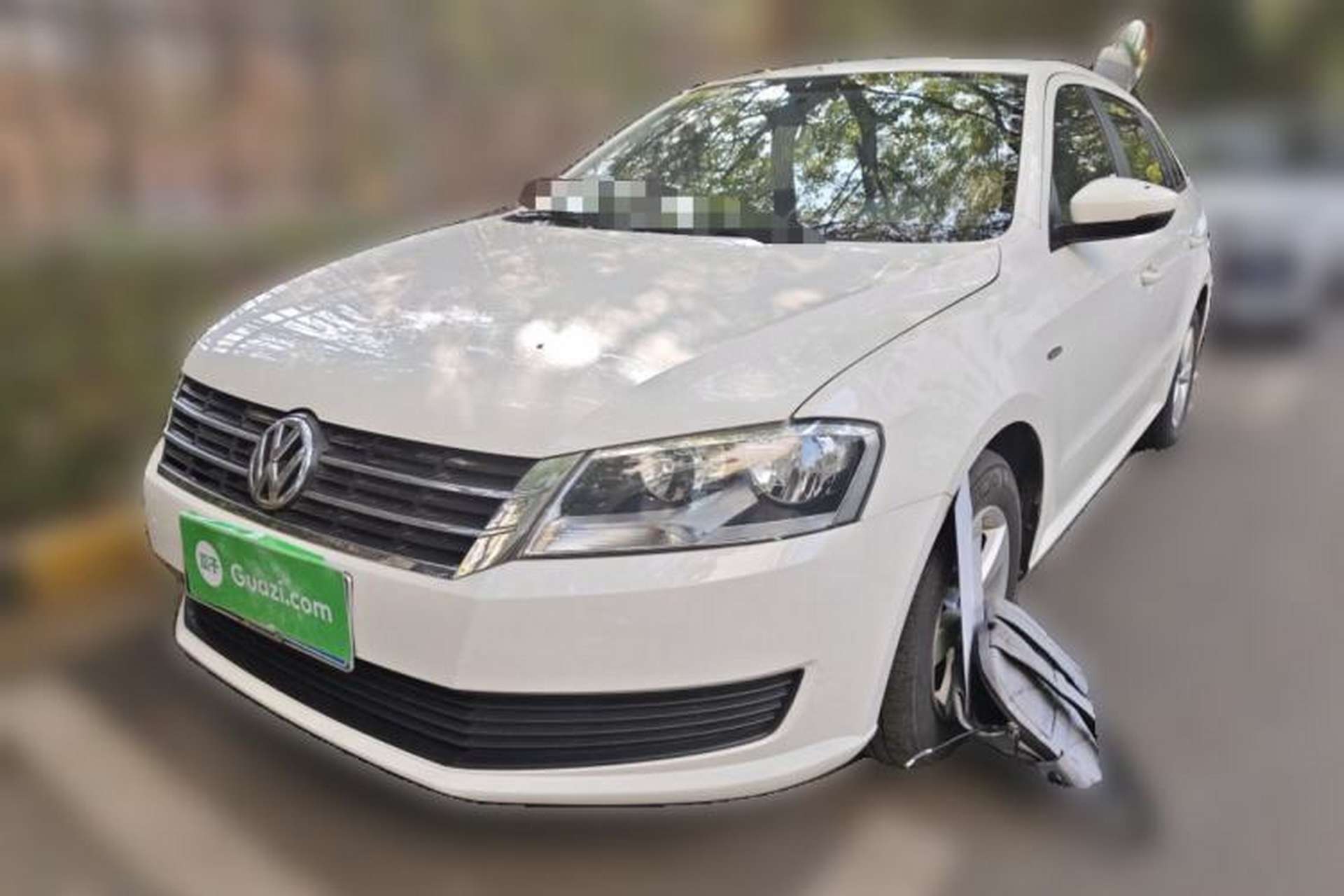 Used Volkswagen Gran Lavida 2013 1.6L Manual Fashion Model Front Left 45 Deg