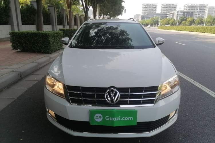 Used Volkswagen Gran Lavida 2013 1.6L Automatic Comfort Model Front
