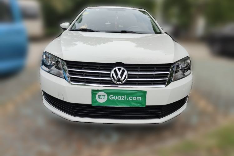 Used Volkswagen Gran Lavida 2013 1.6L Automatic Fashion Model Front