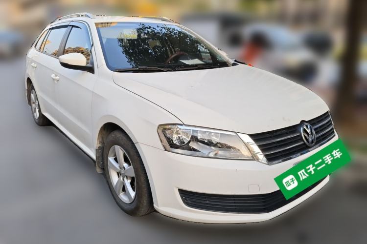 Used Volkswagen Gran Lavida 2013 1.6L Automatic Fashion Model Front Right 45 Deg