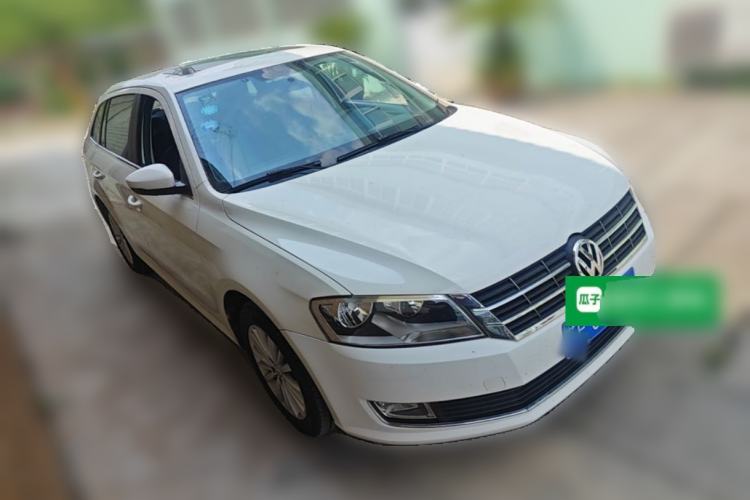 Used Volkswagen Gran Lavida 2013 1.6L Manual Comfort Model Front Right 45 Deg