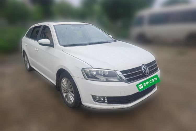 Used Volkswagen Gran Lavida 2013 1.6L Automatic Comfort Model Front Right 45 Deg