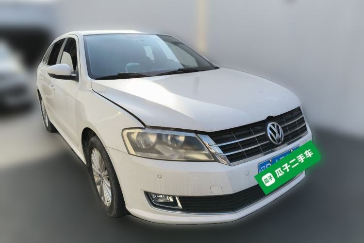 Used Volkswagen Gran Lavida 2013 1.6L Automatic Comfort Model Front Right 45 Deg