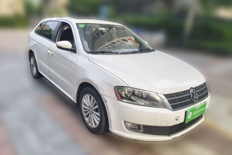 Used Volkswagen Gran Lavida 2013 1.6L Automatic Comfort Model Front Right 45 Deg