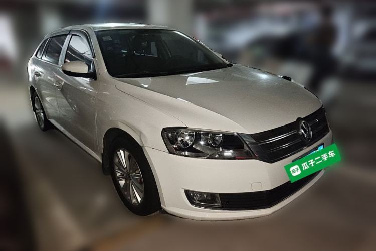 Used Volkswagen Gran Lavida 2013 1.6L Automatic Comfort Model Front Right 45 Deg