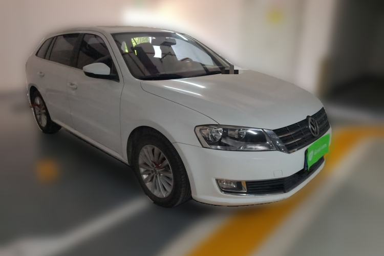 Used Volkswagen Gran Lavida 2013 1.6L Automatic Comfort Model Front Right 45 Deg
