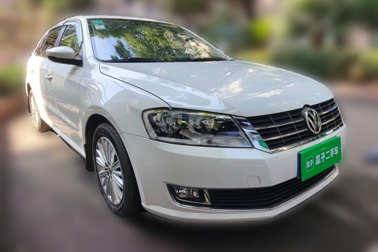 Used Volkswagen Gran Lavida 2013 1.6L Automatic Comfort Model Front Right 45 Deg