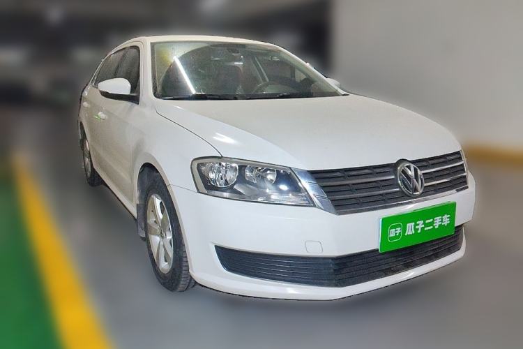 Used Volkswagen Gran Lavida 2013 1.6L Automatic Fashion Model Front Right 45 Deg