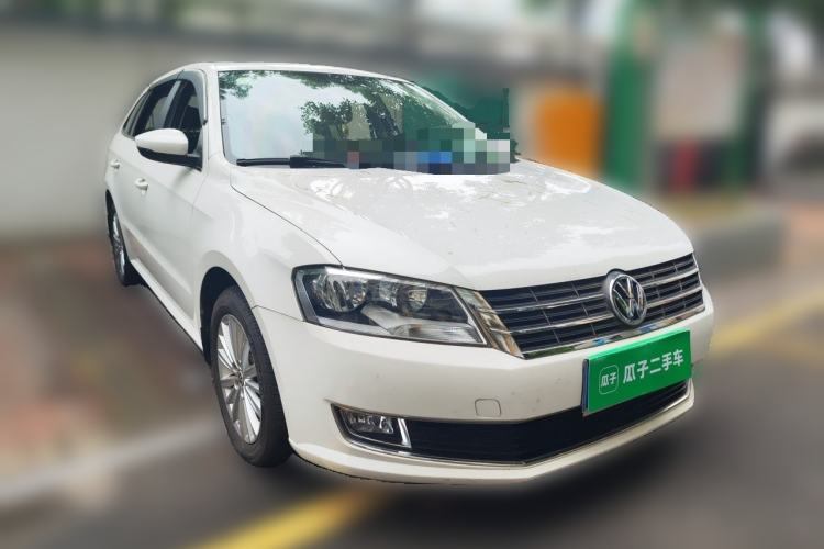 Used Volkswagen Gran Lavida 2013 1.6L Automatic Comfort Model Front Right 45 Deg