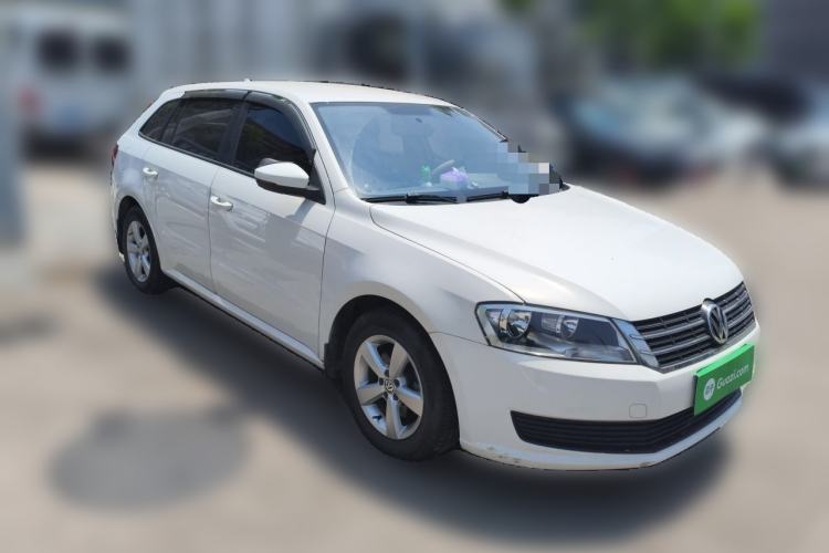 Used Volkswagen Gran Lavida 2013 1.6L Automatic Fashion Model Front Right 45 Deg