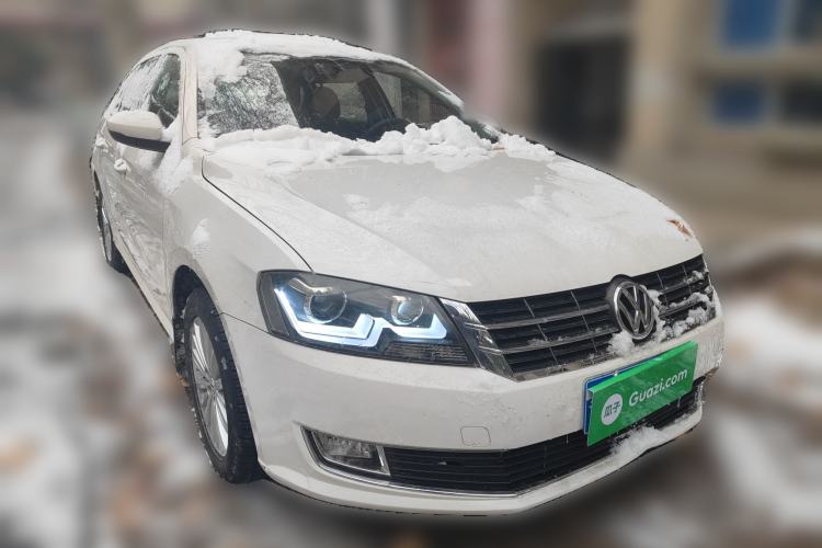 Used Volkswagen Gran Lavida 2013 1.6L Automatic Comfort Model Front Right 45 Deg