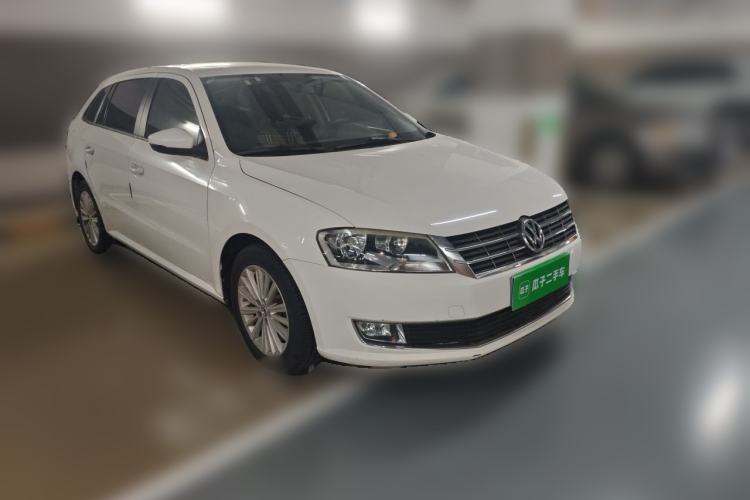 Used Volkswagen Gran Lavida 2013 1.6L Automatic Comfort Model Front Right 45 Deg