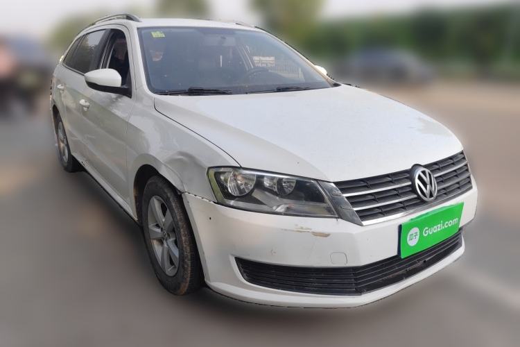 Used Volkswagen Gran Lavida 2013 1.6L Automatic Fashion Model Front Right 45 Deg