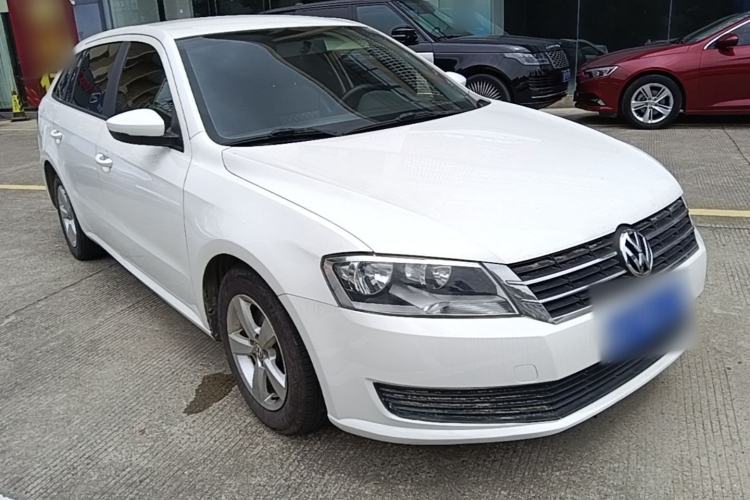 Used Volkswagen Gran Lavida 2013 1.6L Automatic Fashion Model Front Right 45 Deg