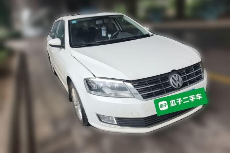 Used Volkswagen Gran Lavida 2013 1.6L Automatic Comfort Model Front Right 45 Deg