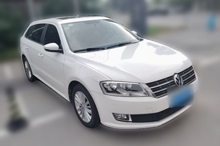 Used Volkswagen Gran Lavida 2013 1.6L Automatic Comfort Model Front Right 45 Deg