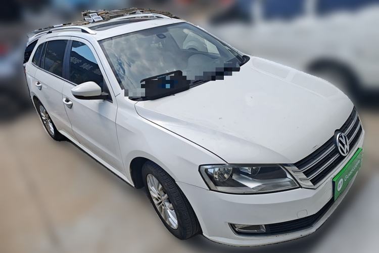 Used Volkswagen Gran Lavida 2013 1.6L Automatic Luxury Model Front Right 45 Deg