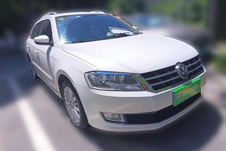 Used Volkswagen Gran Lavida 2013 1.6L Automatic Comfort Model Front Right 45 Deg