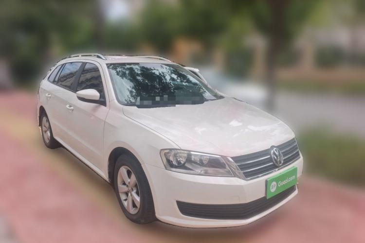 Used Volkswagen Gran Lavida 2013 1.6L Automatic Fashion Model Front Right 45 Deg