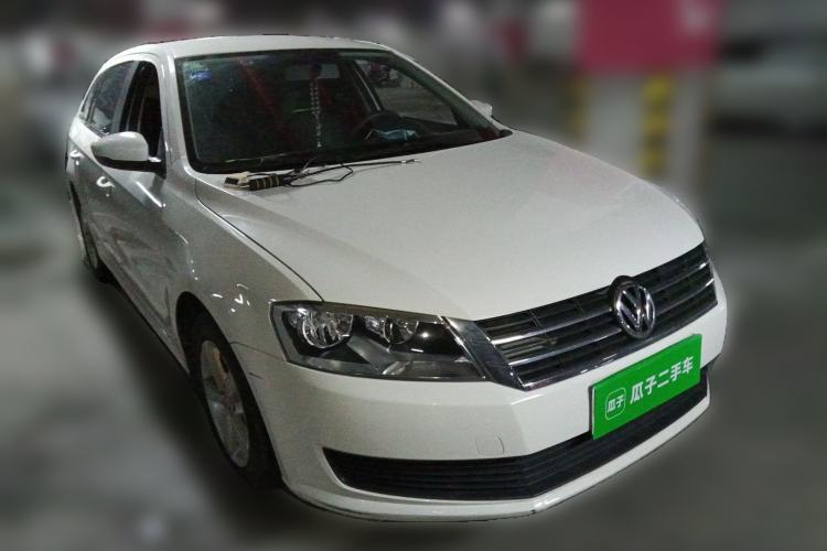 Used Volkswagen Gran Lavida 2013 1.6L Automatic Fashion Model Front Right 45 Deg