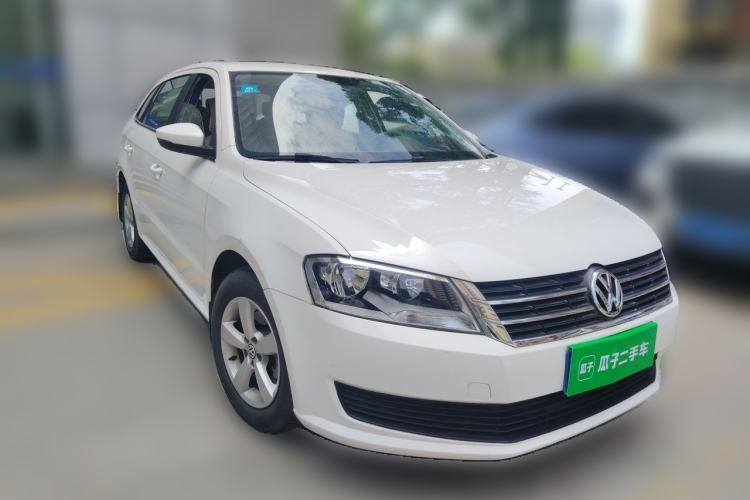 Used Volkswagen Gran Lavida 2013 1.6L Automatic Fashion Model Front Right 45 Deg