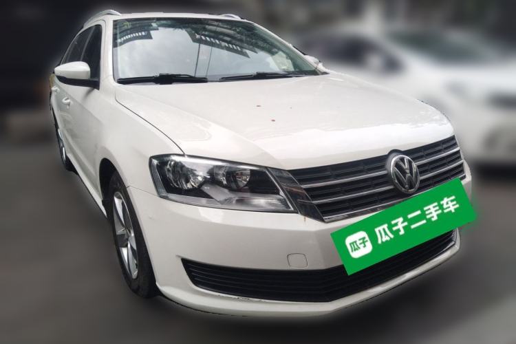 Used Volkswagen Gran Lavida 2013 1.6L Automatic Fashion Model Front Right 45 Deg