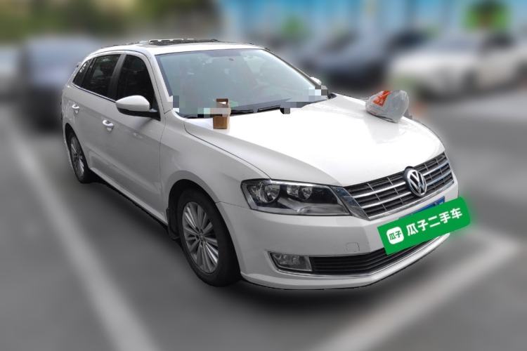 Used Volkswagen Gran Lavida 2013 1.6L Automatic Comfort Model Front Right 45 Deg