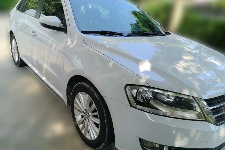 Used Volkswagen Gran Lavida 2013 1.4 TSI Manual Comfort Model Front Right 45 Deg