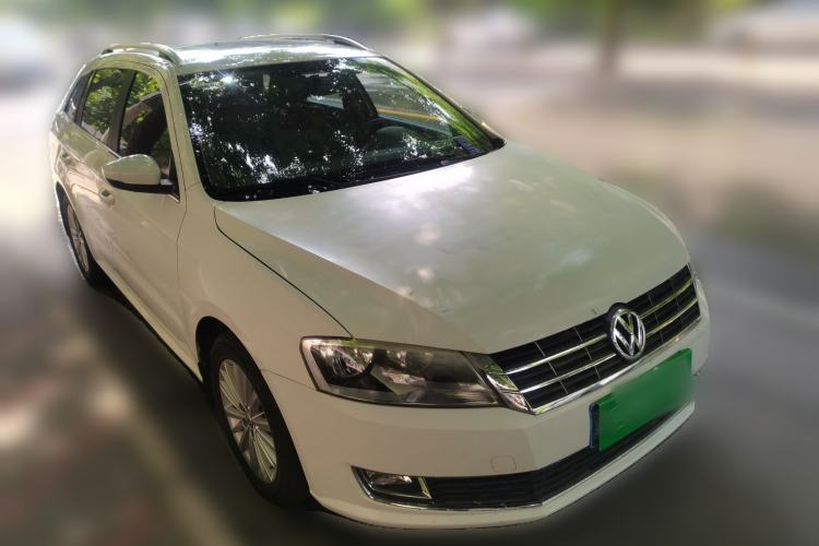Used Volkswagen Gran Lavida 2013 1.6L Automatic Comfort Model Front Right 45 Deg