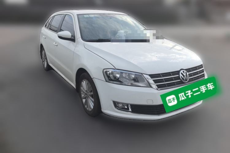 Used Volkswagen Gran Lavida 2013 1.6L Automatic Comfort Model Front Right 45 Deg