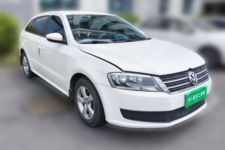 Used Volkswagen Gran Lavida 2013 1.6L Automatic Fashion Model Front Right 45 Deg