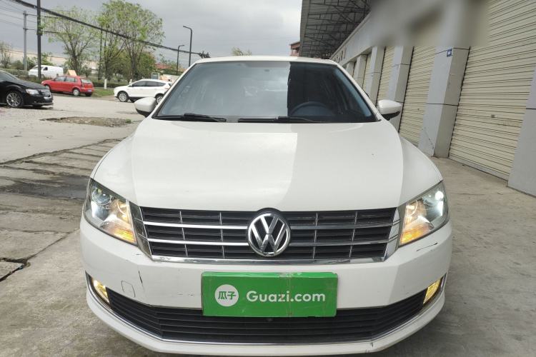 Used Volkswagen Gran Lavida 2013 1.4 TSI Automatic Comfort Model Front