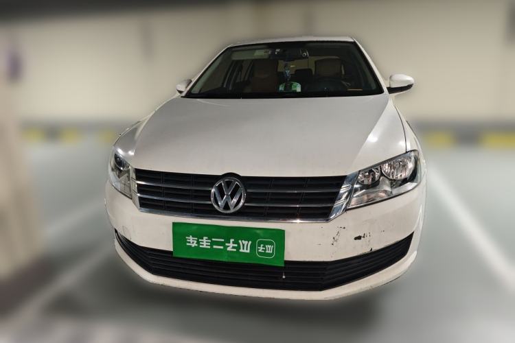 Used Volkswagen Gran Lavida 2013 1.6L Automatic Fashion Model Front