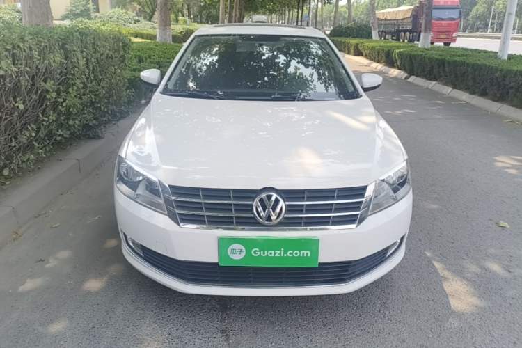Used Volkswagen Gran Lavida 2013 1.6L Manual Comfort Model Front