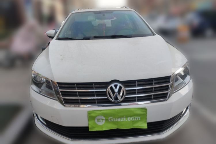 Used Volkswagen Gran Lavida 2013 1.6L Manual Comfort Model Front