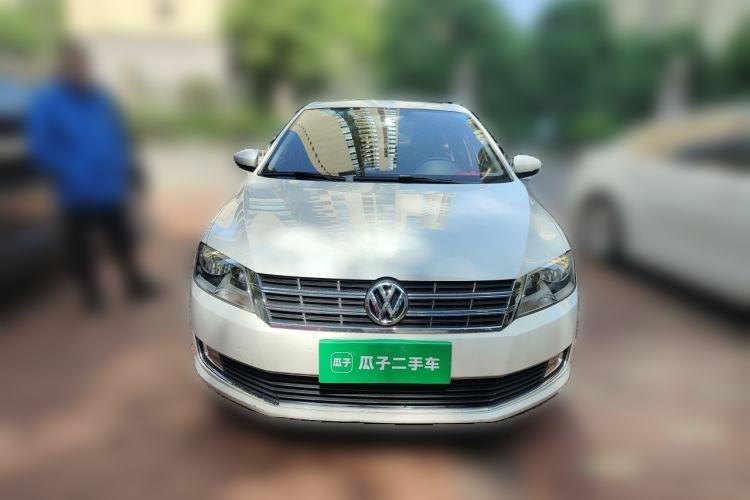 Used Volkswagen Gran Lavida 2013 1.4 TSI Automatic Luxury Model Front
