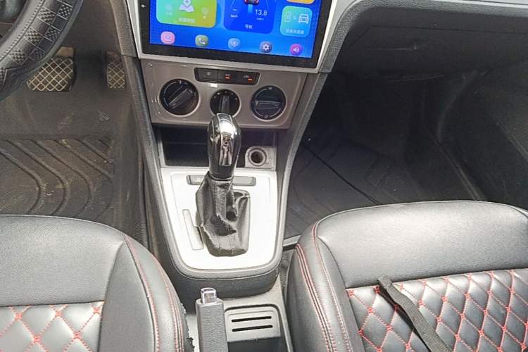 Used Volkswagen Gran Lavida 2013 1.6L Automatic Fashion Model Gear Lever