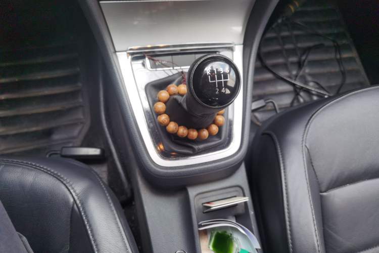 Used Volkswagen Gran Lavida 2013 1.4 TSI Manual Comfort Model Gear Lever