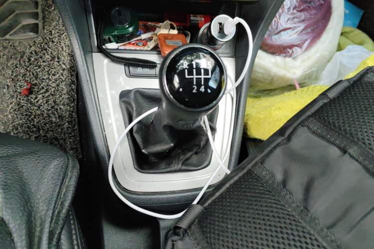 Used Volkswagen Gran Lavida 2013 1.6L Manual Fashion Model Gear Lever