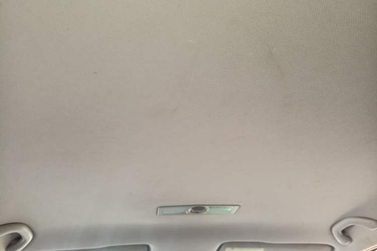 Used Volkswagen Gran Lavida 2013 1.6L Automatic Fashion Model Headliner