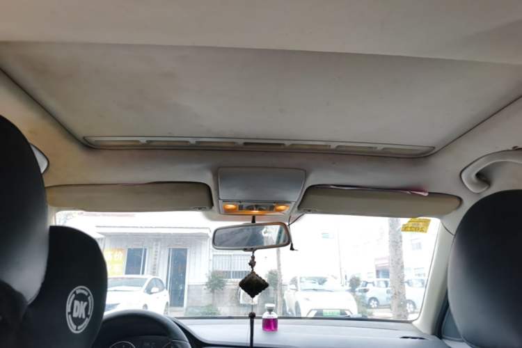 Used Volkswagen Gran Lavida 2013 1.6L Automatic Luxury Model Headliner