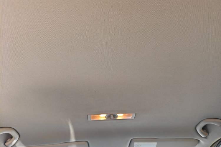 Used Volkswagen Gran Lavida 2013 1.6L Automatic Fashion Model Headliner