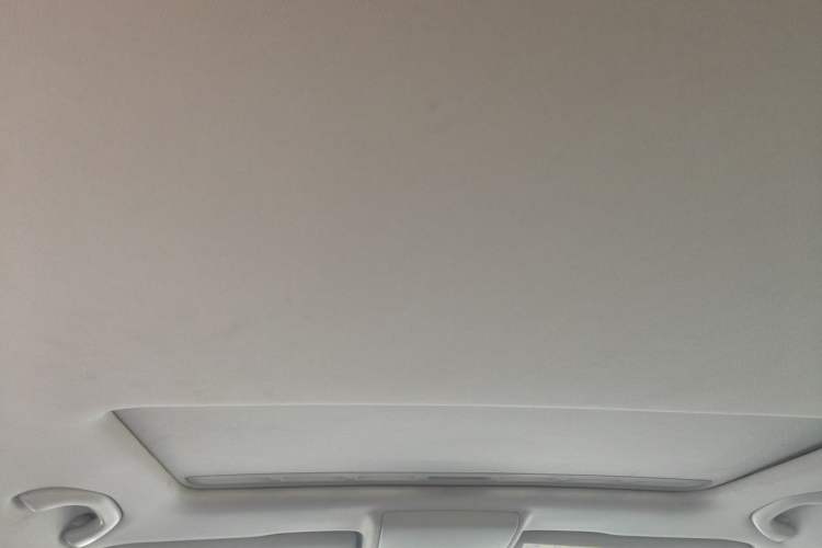 Used Volkswagen Gran Lavida 2013 1.4 TSI Automatic Comfort Model Headliner