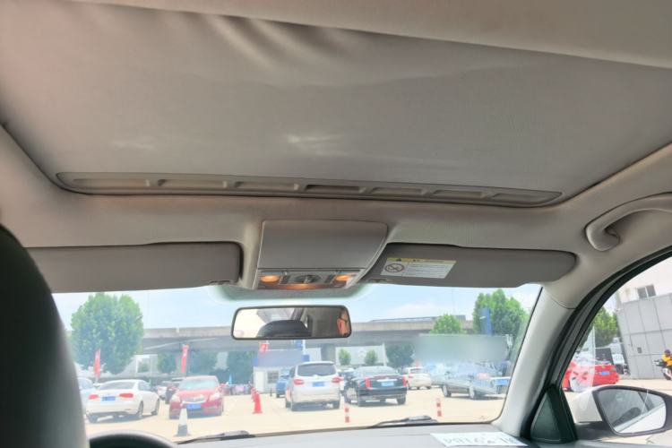 Used Volkswagen Gran Lavida 2013 1.4 TSI Automatic Comfort Model Headliner