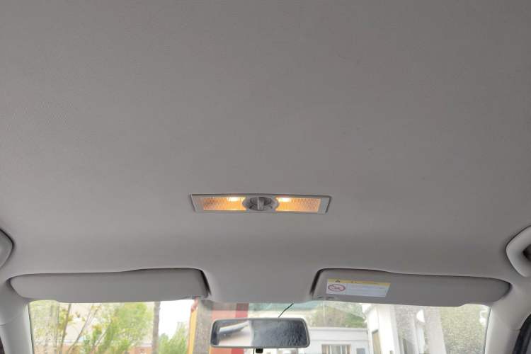 Used Volkswagen Gran Lavida 2013 1.6L Automatic Fashion Model Headliner